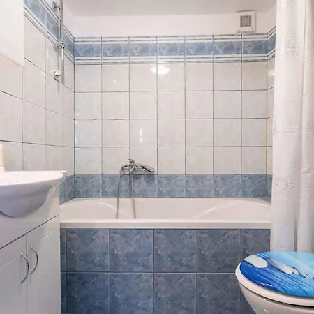 Holiday home In - Insel Krk 47398 *