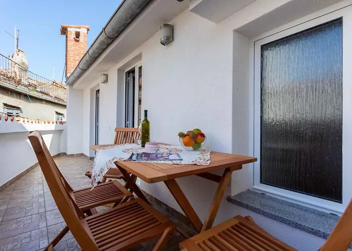 In - Insel Krk 47398 * Vrbnik (Primorje-Gorski Kotar)